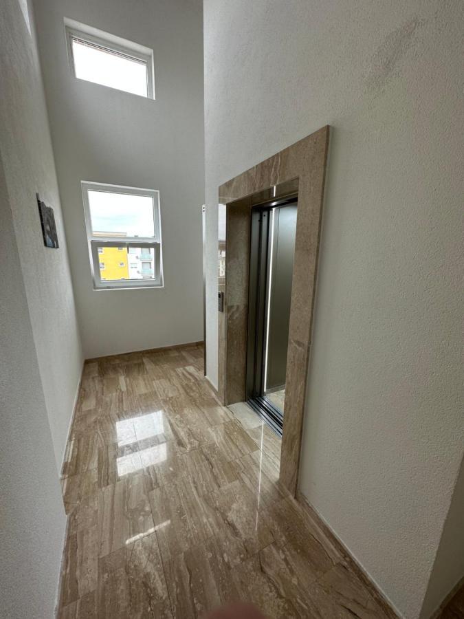 Irina Centre Apartment Podgorica Exteriér fotografie